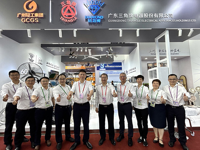 MILAN.COM_米兰(中国)
钻石牌发力双循环，六十年老字号全勤广交会